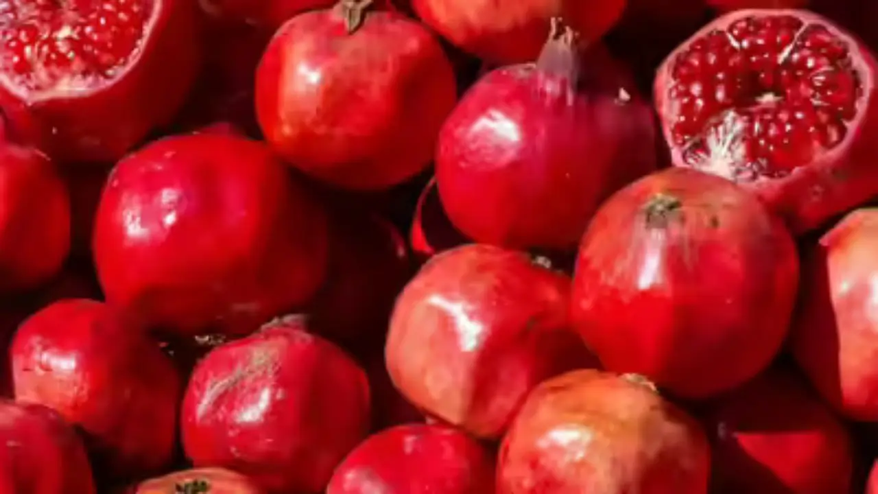 Pomegranate Power: 5 Types of People Who Should Think Twice Before ...