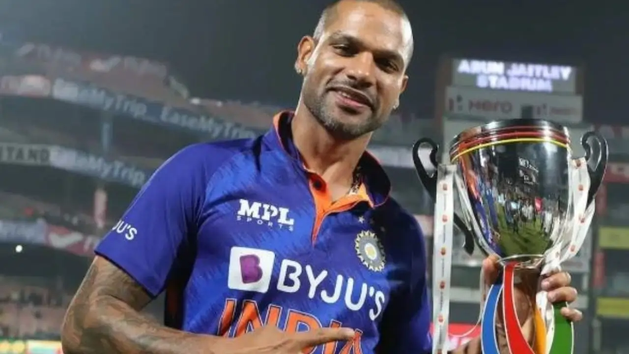 https://www.mobilemasala.com/khel/Shikhar-Dhawan-announces-retirement-Reflecting-on-his-early-life-career-highlights-and-records-hi-i293042