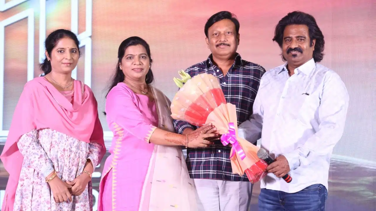 https://www.mobilemasala.com/film-gossip-tl/HN-Cube-production-is-ready-with-five-films-Director-and-producer-Ram-Nanda-at-the-logo-launch-program-tl-i307303