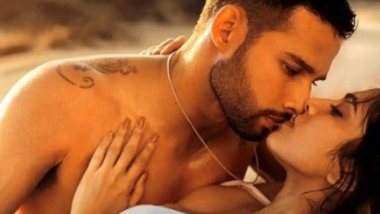 https://www.mobilemasala.com/music-hi/First-song-Saathiya-of-Yudhra-film-released-Siddhant-and-Malvikas-chemistry-sets-the-screen-on-fire-hi-i296009