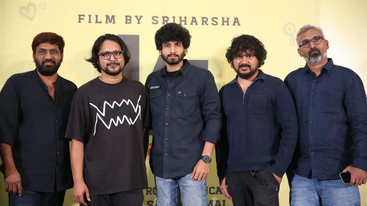 https://www.mobilemasala.com/movies/14-Days-Girlfriend-Intlo-Promises-Nonstop-Laughter-Hero-Ankith-Koyya-at-Sneak-Peek-Launch-Event-i324707