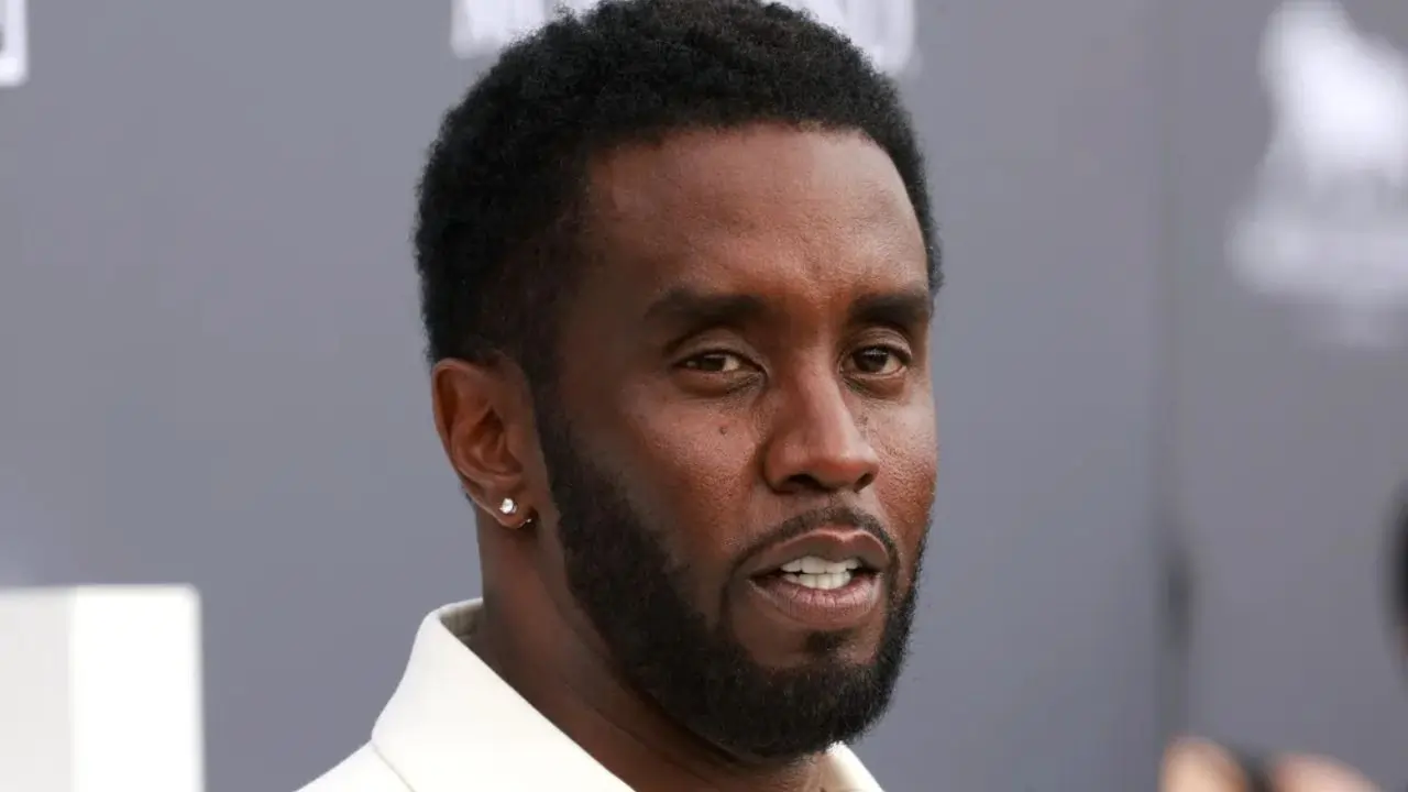 https://www.mobilemasala.com/film-gossip/Diddy-raped-underage-aspiring-artists-during-auditions-including-10-year-old-boy-per-new-revolting-lawsuits-i312576