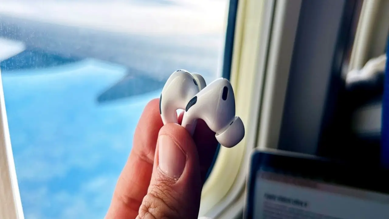 https://www.mobilemasala.com/tech-hi/Apple-is-working-on-new-AirPods-with-built-in-camera-module-you-also-know-hi-i277456