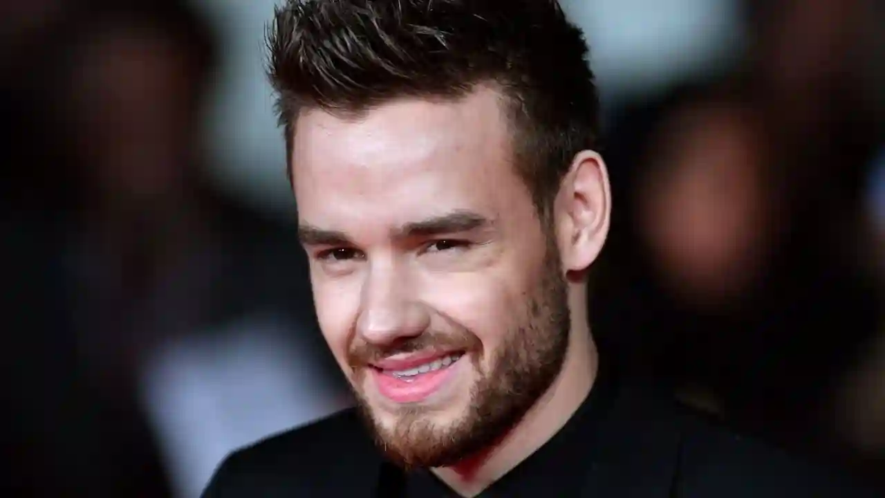 https://www.mobilemasala.com/film-gossip/Liam-Payne-promised-his-40000-Rolex-watch-to-two-female-escorts-Report-i322544