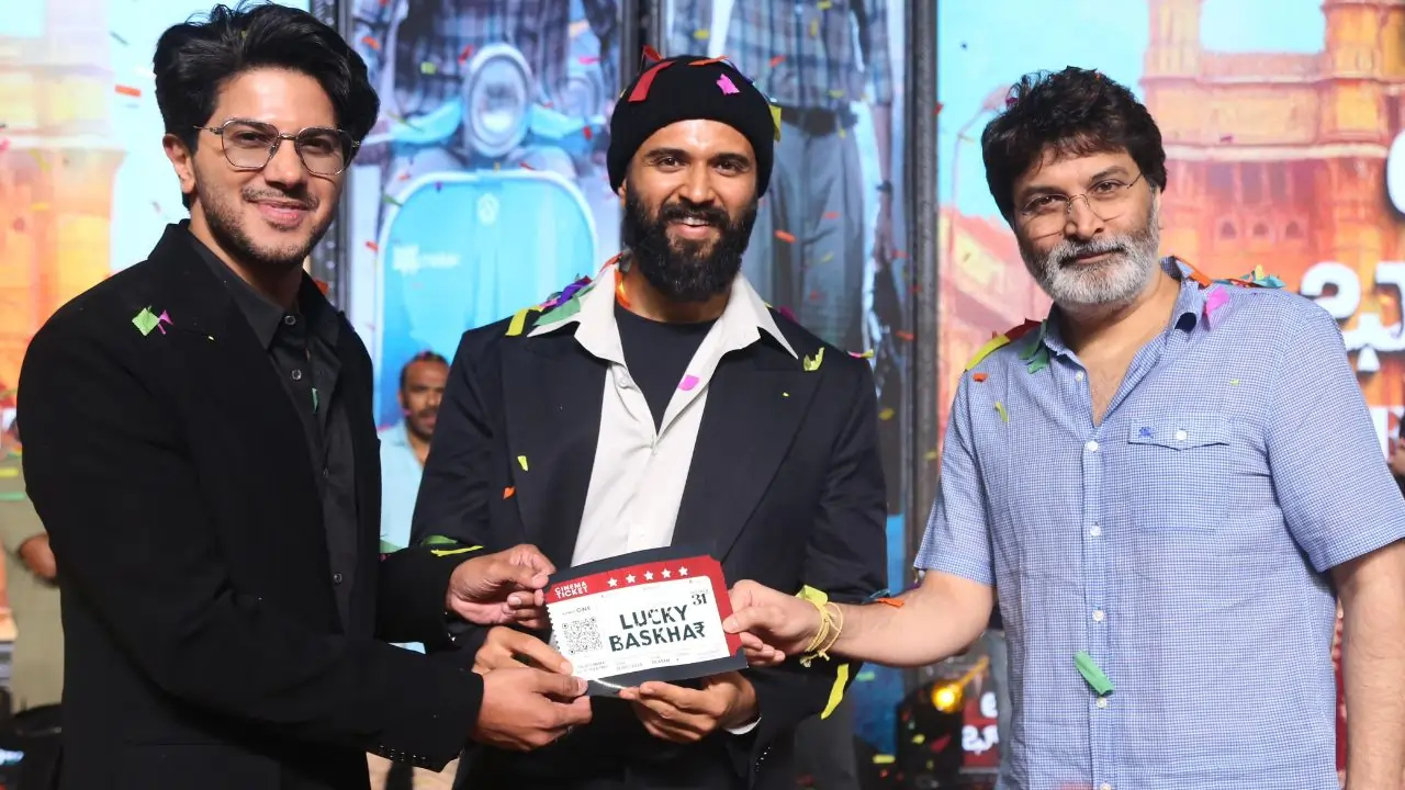 'Lucky Baskhar' is an International Level film - Vijay Deverakonda at the grand pre - release event