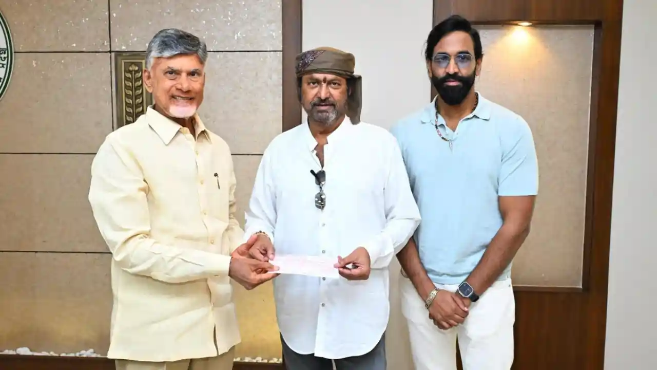 https://www.mobilemasala.com/film-gossip-tl/Collection-King-Dr-who-politely-met-AP-CM-Chandrababu-and-handed-over-the-check-Mohan-Babu-Vishnu-Manchu-tl-i303499