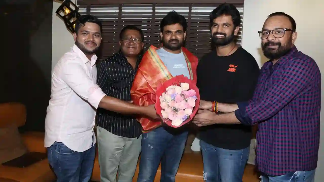 https://www.mobilemasala.com/cinema/Mukhya-Notti-teaser-is-very-promisingdefinitely-the-team-will-give-a-good-boost-to-everyone---Director-Maruthi-tl-i203847