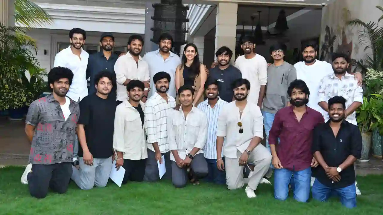 https://www.mobilemasala.com/film-gossip-tl/The-entire-team-put-in-a-lot-of-effort-to-shoot-Committee-Kurrollu-naturally-Megastar-Chiranjeevi-tl-i292101