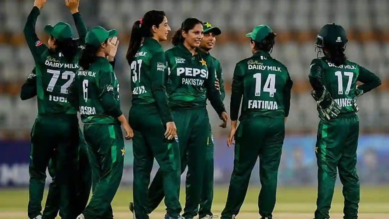 https://www.mobilemasala.com/sports/Pakistan-Women-vs-South-Africa-Women-Highlights-Pakistan-Women-beat-South-Africa-Women-by-13-runs-i300618