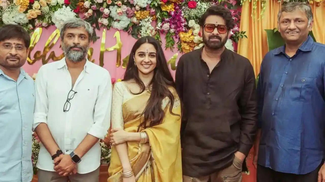 https://www.mobilemasala.com/cinema/Hanu-Raghavapudis-movie-with-Prabhas-tl-i291847