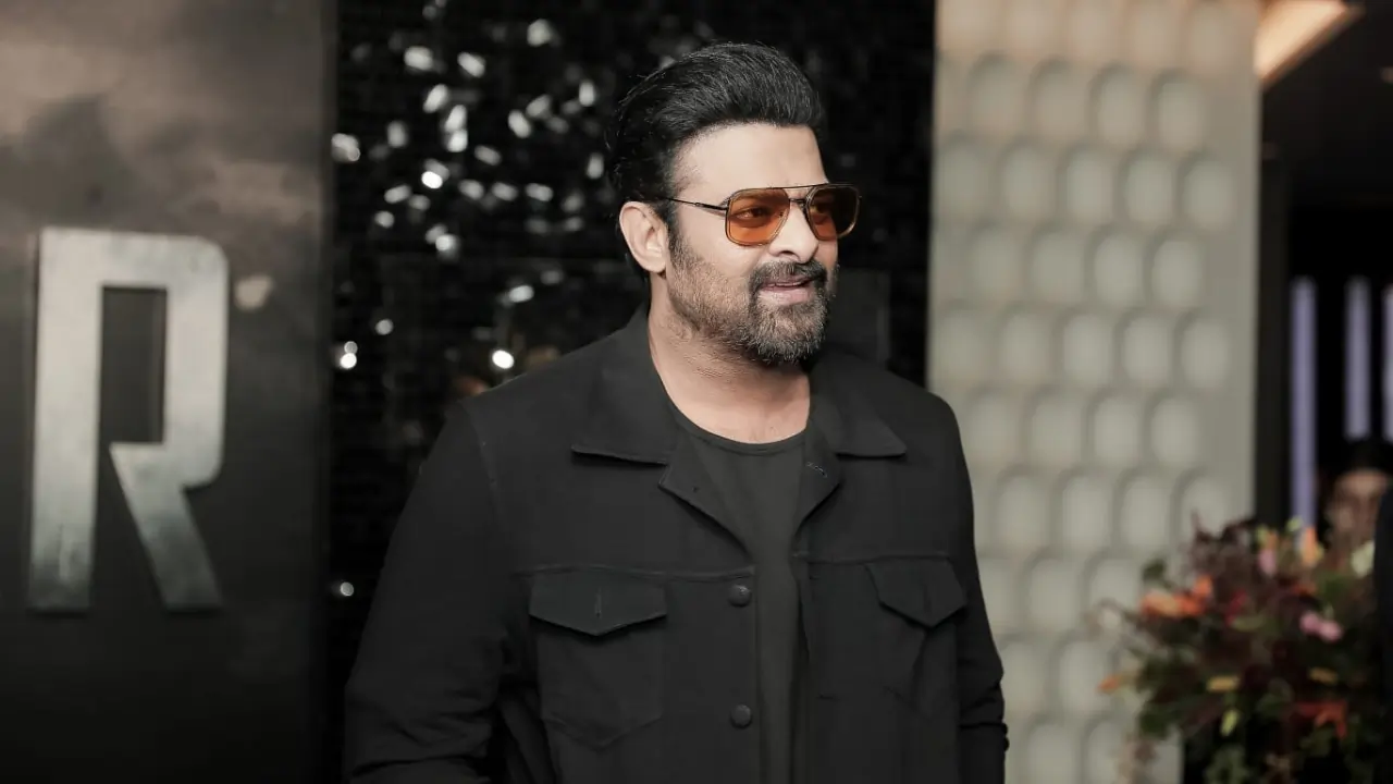 https://www.mobilemasala.com/film-gossip-tl/Rebel-star-Prabhas-is-the-only-hero-in-Twitters-top-hashtags-of-India-list-tl-i223538