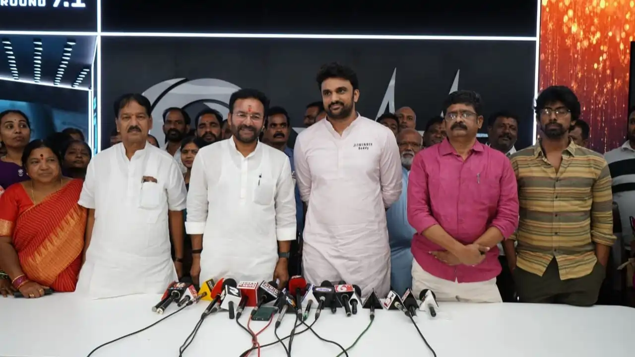 https://www.mobilemasala.com/film-gossip/Central-Minister-Kishan-Reddy-Appreciates-Jitender-Reddy-Team-i316596