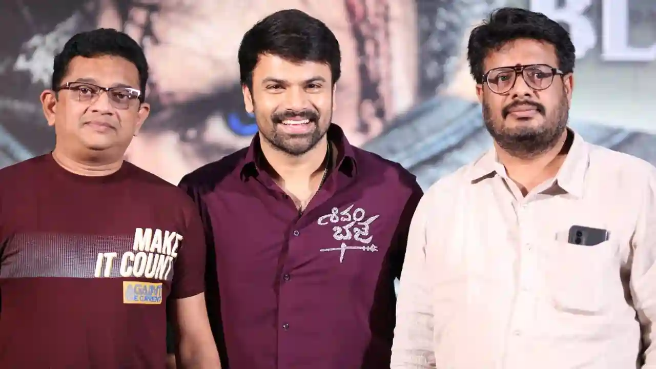 https://www.mobilemasala.com/film-gossip-tl/Shivam-Bhaje-is-the-best-film-in-my-career-Ashwin-Babu-is-the-hero-in-the-success-meet-tl-i287030