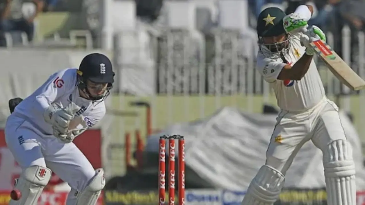 Pakistan vs England Live Score: Pakistan score after 62 overs is 187/7