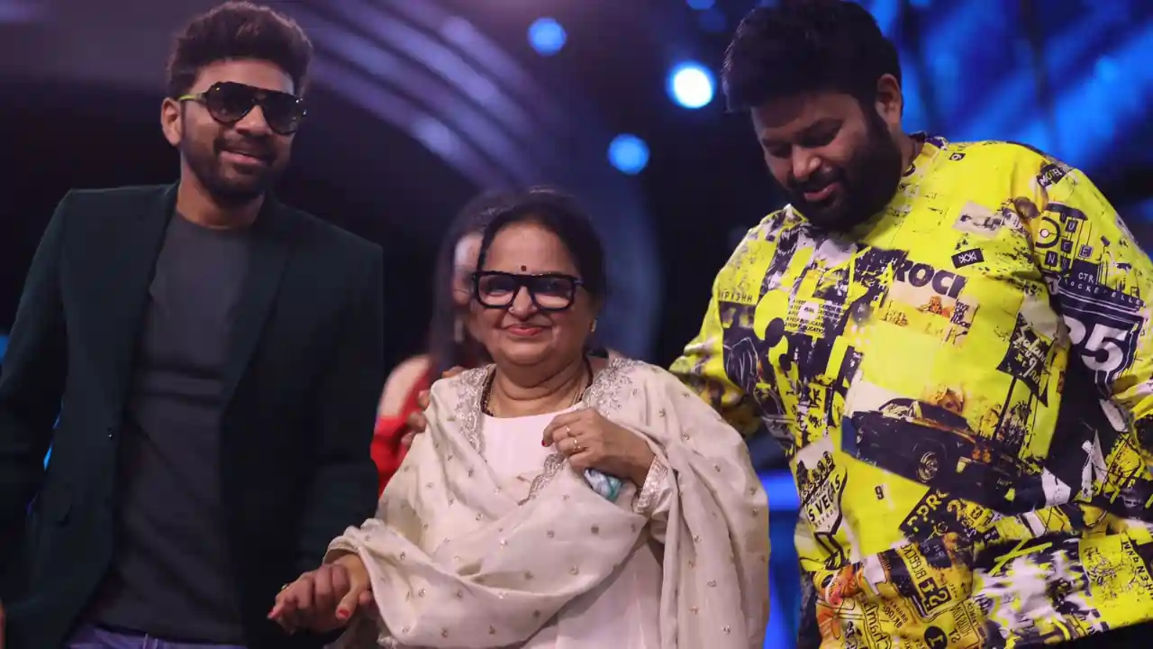 https://www.mobilemasala.com/film-gossip-tl/Telugu-Indian-Idol-Season-3-Taman-Mothers-Presence-Goes-Viral-tl-i294870