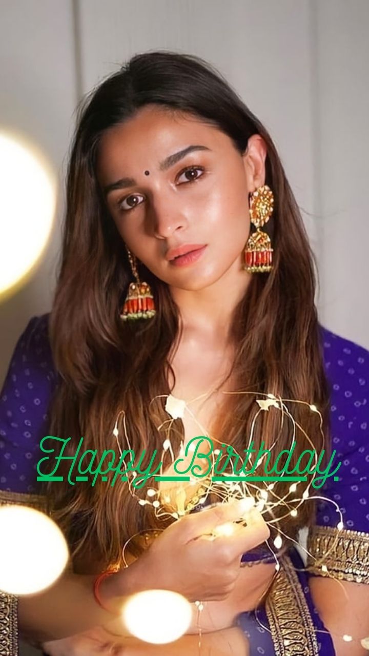 Happy 31st B'day Alia:  Here is the list of HOMEGROWN BRANDS worn by Alia Bhatt